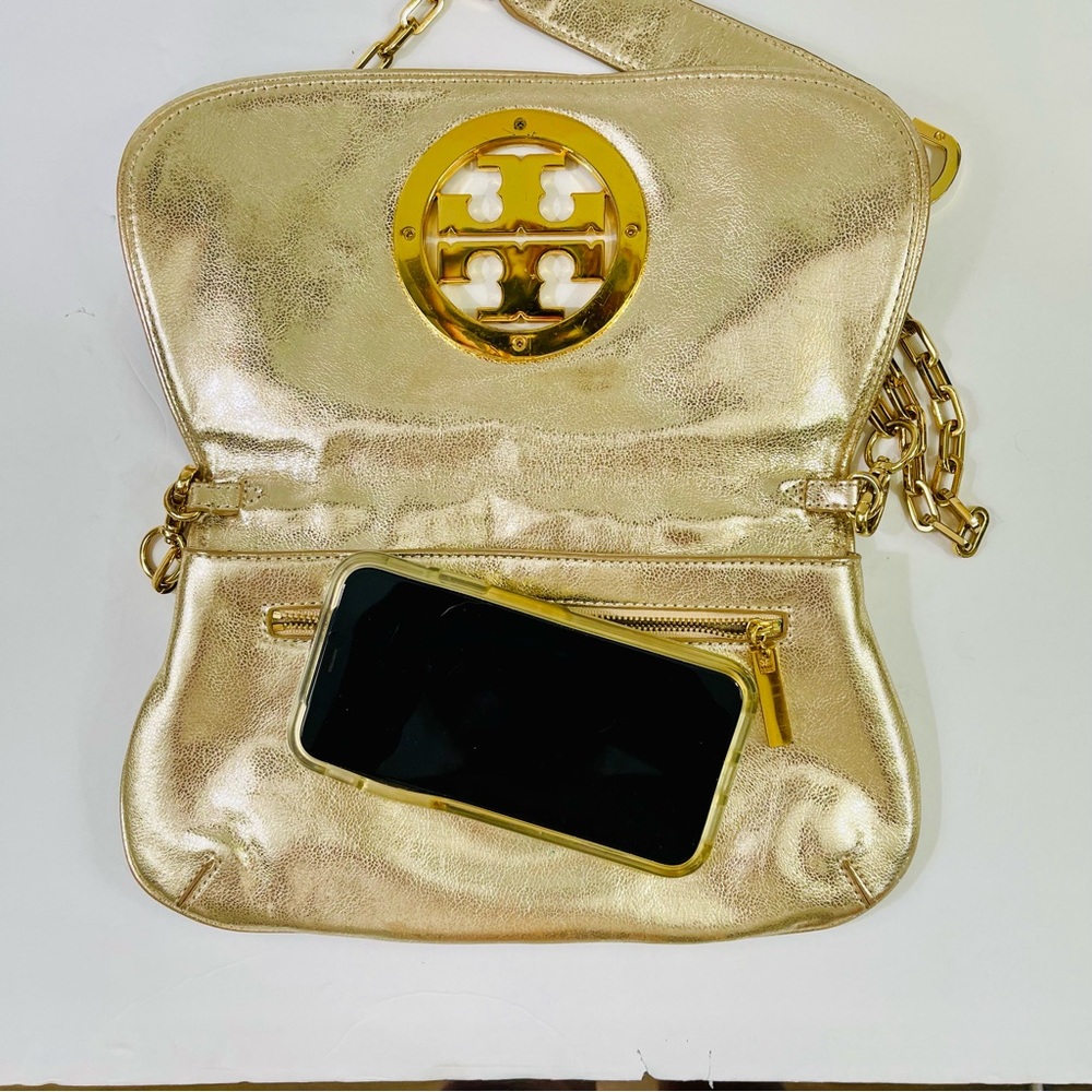 Tory Burch Reva Gold Chain Shoulder Bag - Picture 12 of 16